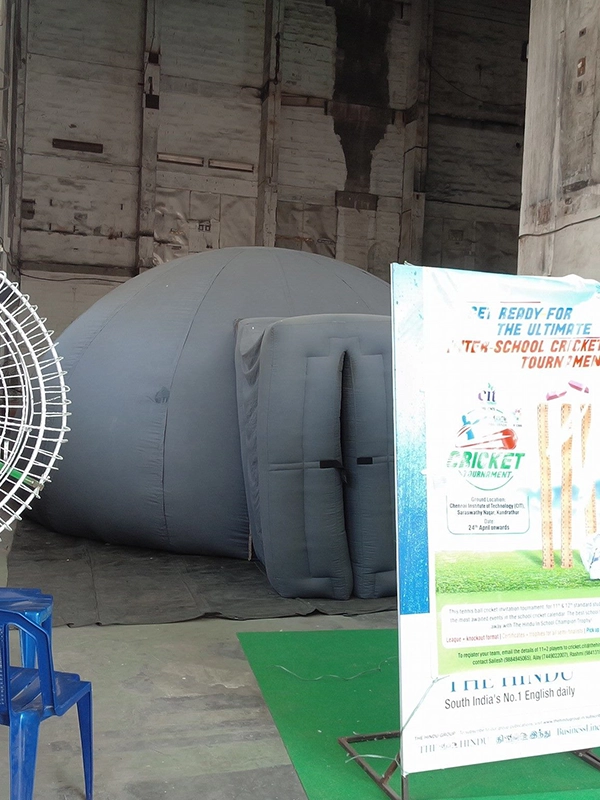 mobile-planetarium-show